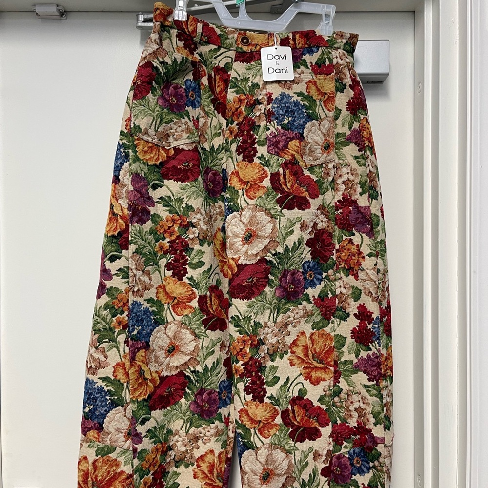 DAVI & DANI Multicolor Floral Trousers